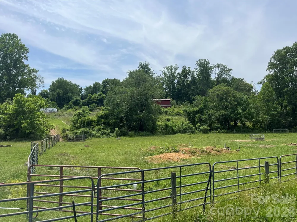 99999 Jones Road Fletcher, NC 28732