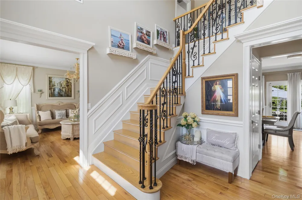 27 Davison Place Rockville Centre, NY 11570