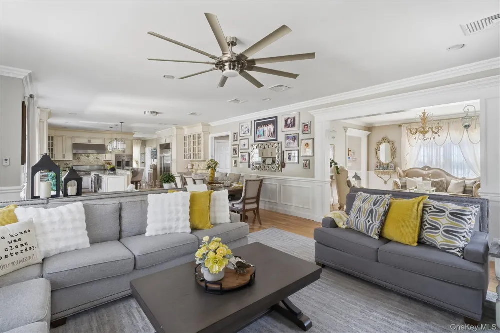27 Davison Place Rockville Centre, NY 11570