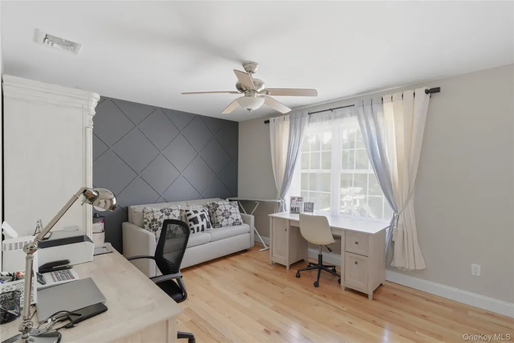 27 Davison Place Rockville Centre, NY 11570