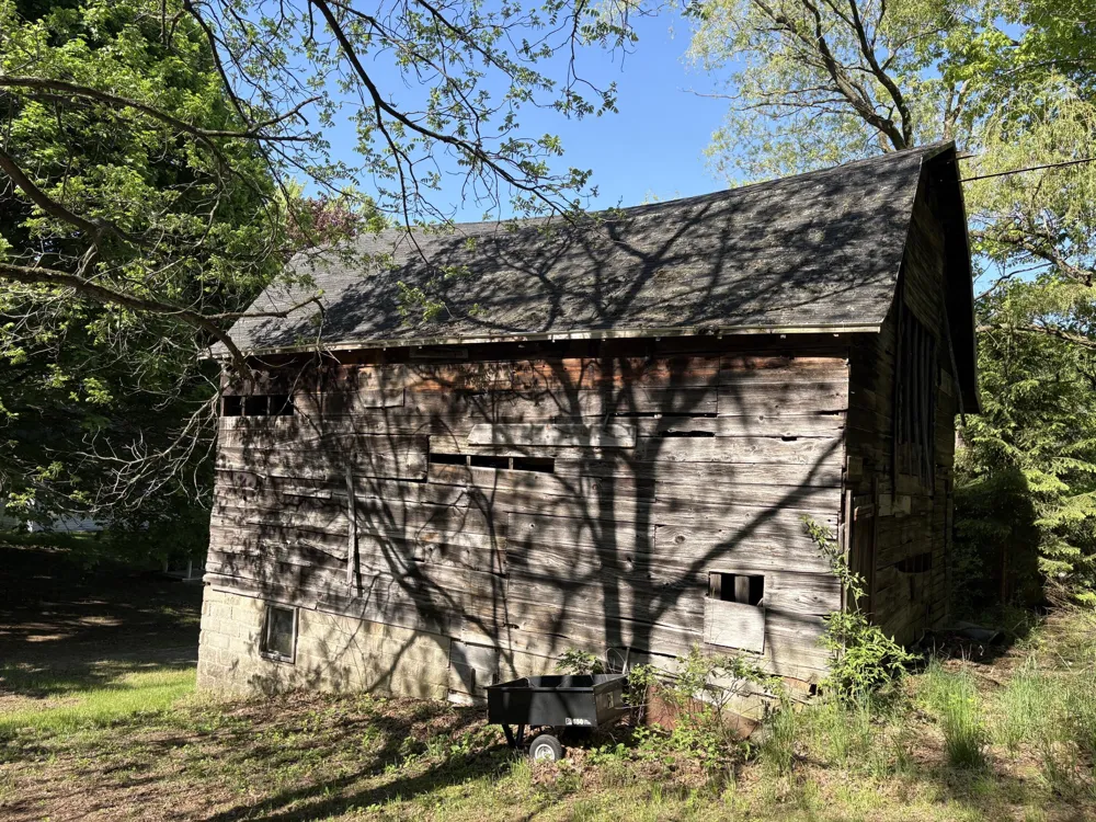 8819 Erdman Road Onekama, MI 49675