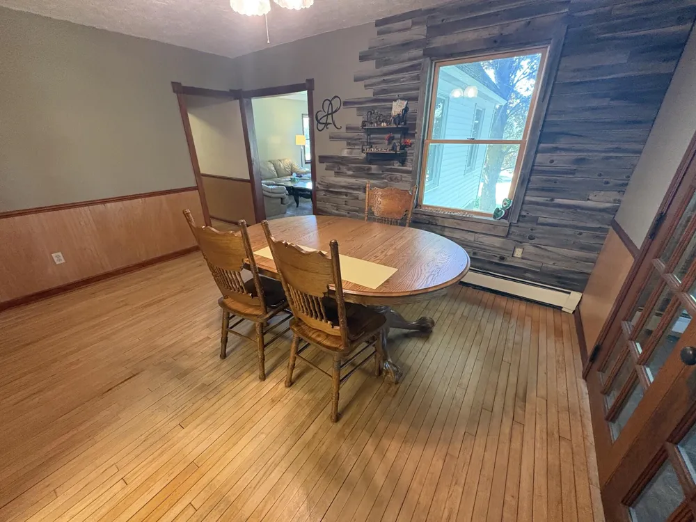 8819 Erdman Road Onekama, MI 49675