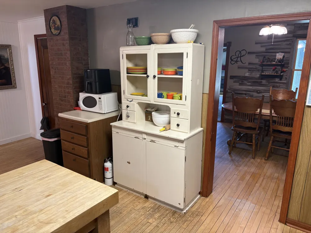 8819 Erdman Road Onekama, MI 49675
