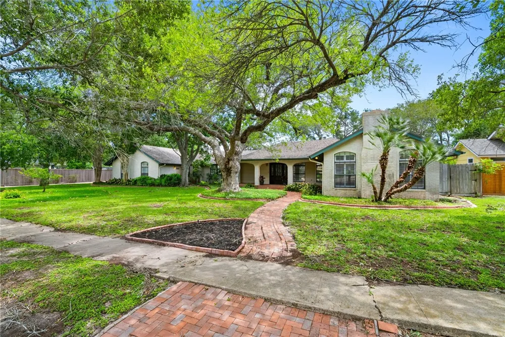 457 Delaine Drive Corpus Christi, TX 78411