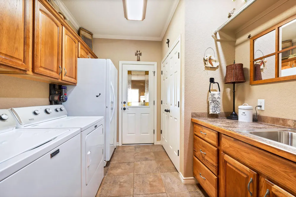 19000 Fm 971 Granger, TX 76530