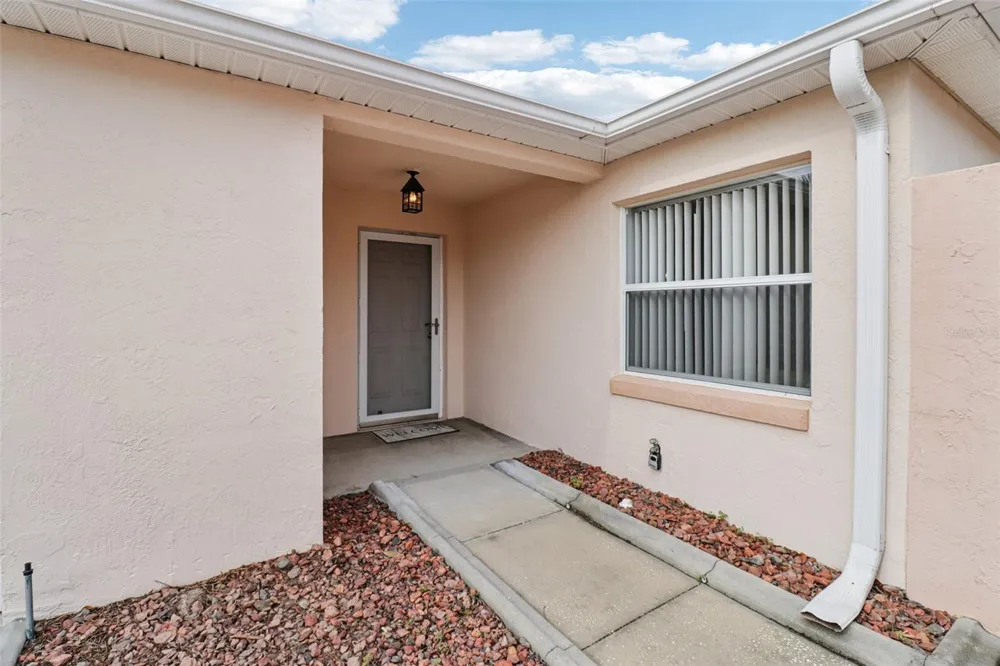 914 MENDOZA BOULEVARD Lady Lake, FL 32159