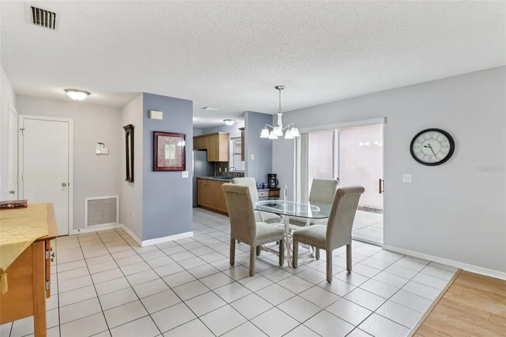 914 MENDOZA BOULEVARD Lady Lake, FL 32159