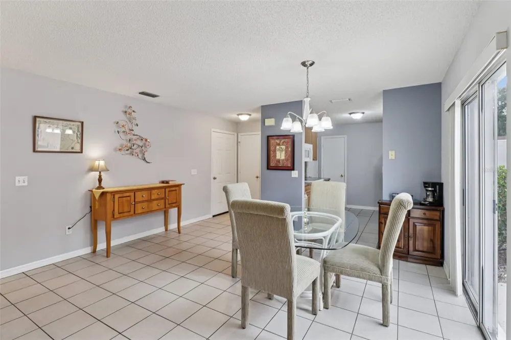 914 MENDOZA BOULEVARD Lady Lake, FL 32159