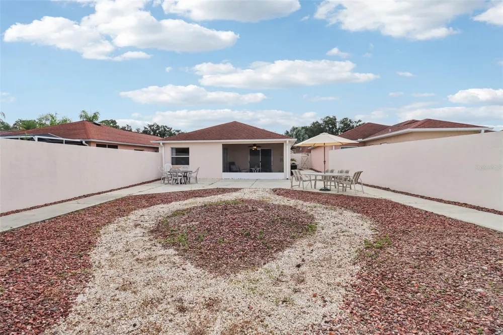 914 MENDOZA BOULEVARD Lady Lake, FL 32159