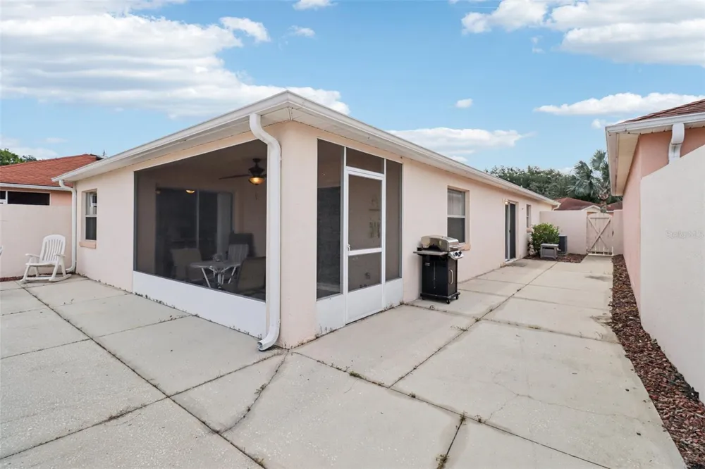 914 MENDOZA BOULEVARD Lady Lake, FL 32159