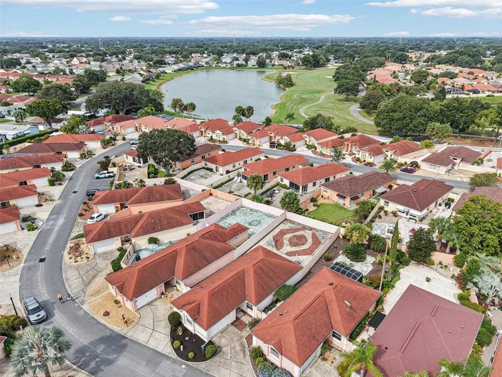 914 MENDOZA BOULEVARD Lady Lake, FL 32159