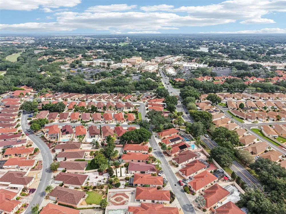 914 MENDOZA BOULEVARD Lady Lake, FL 32159