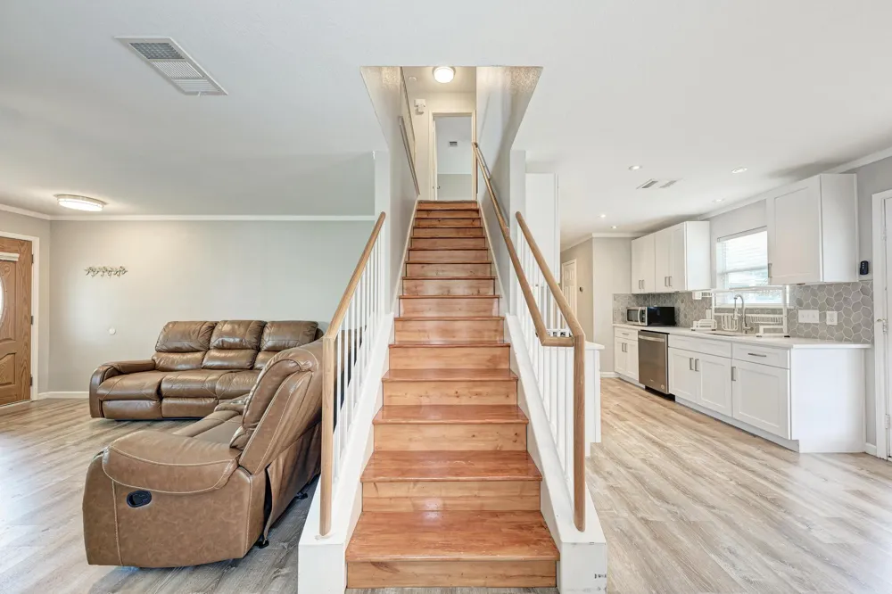 913 Whitley Drive Leander, TX 78641