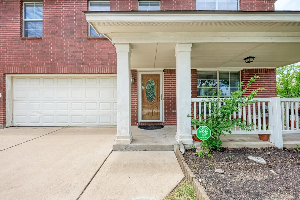 913 Whitley Drive Leander, TX 78641