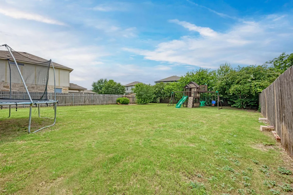 913 Whitley Drive Leander, TX 78641