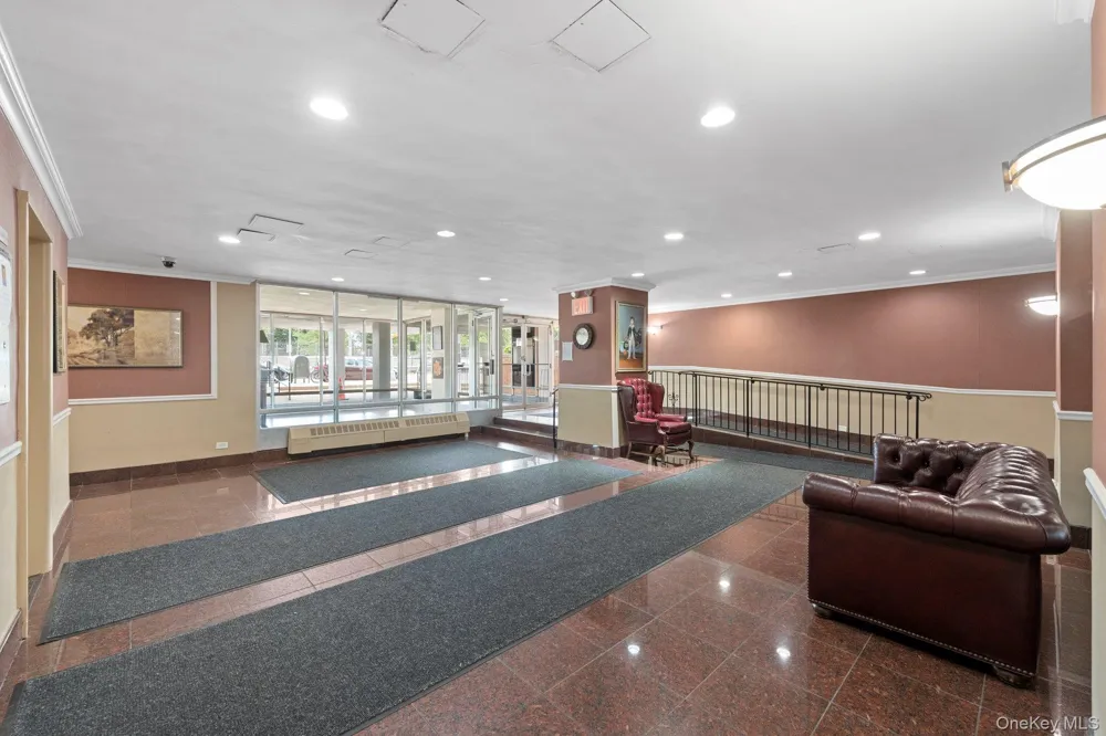 3121 Middletown Road #8A Bronx, NY 10461