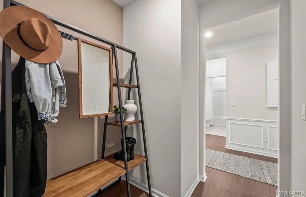 3032 Sheffield Circle Independence Charter Township, MI 48346