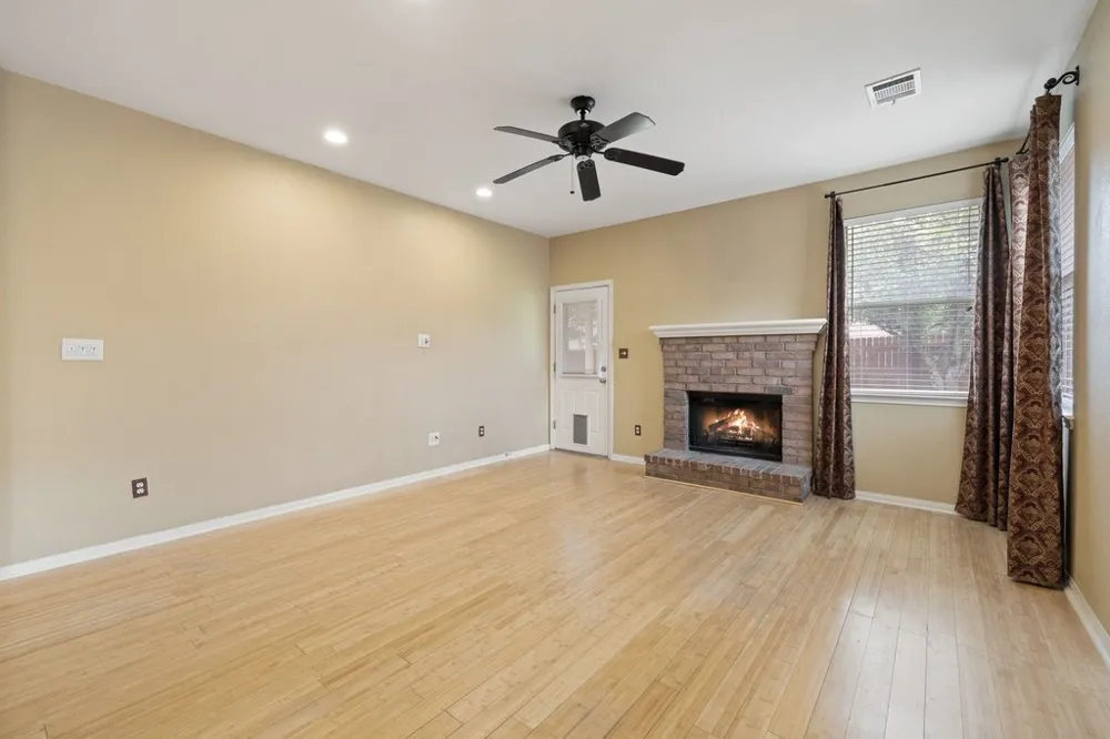 347 Spring Drive Kyle, TX 78640