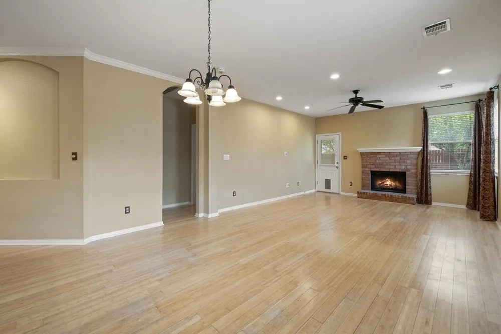 347 Spring Drive Kyle, TX 78640