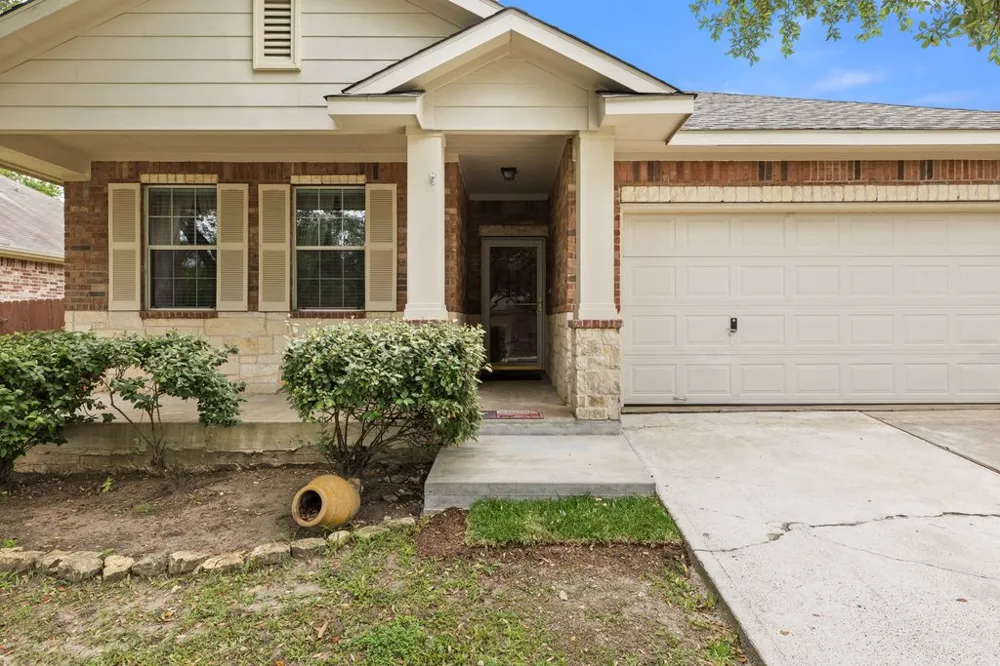 347 Spring Drive Kyle, TX 78640