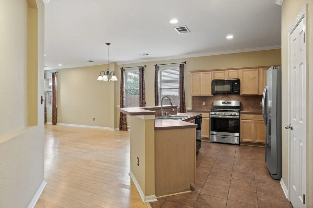 347 Spring Drive Kyle, TX 78640