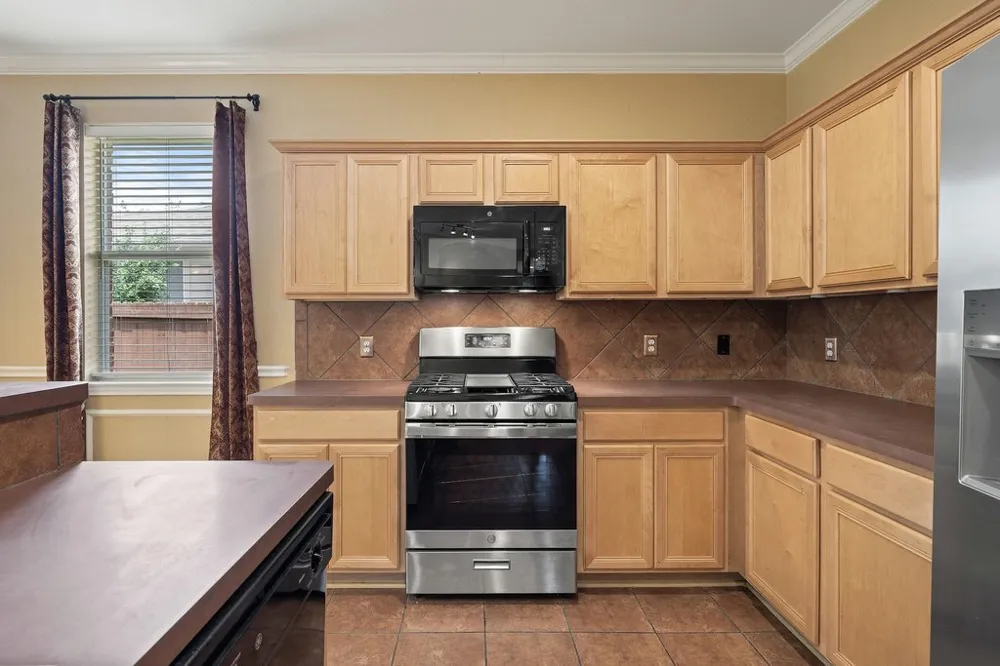 347 Spring Drive Kyle, TX 78640