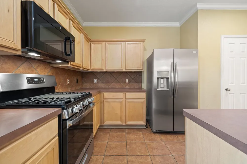 347 Spring Drive Kyle, TX 78640
