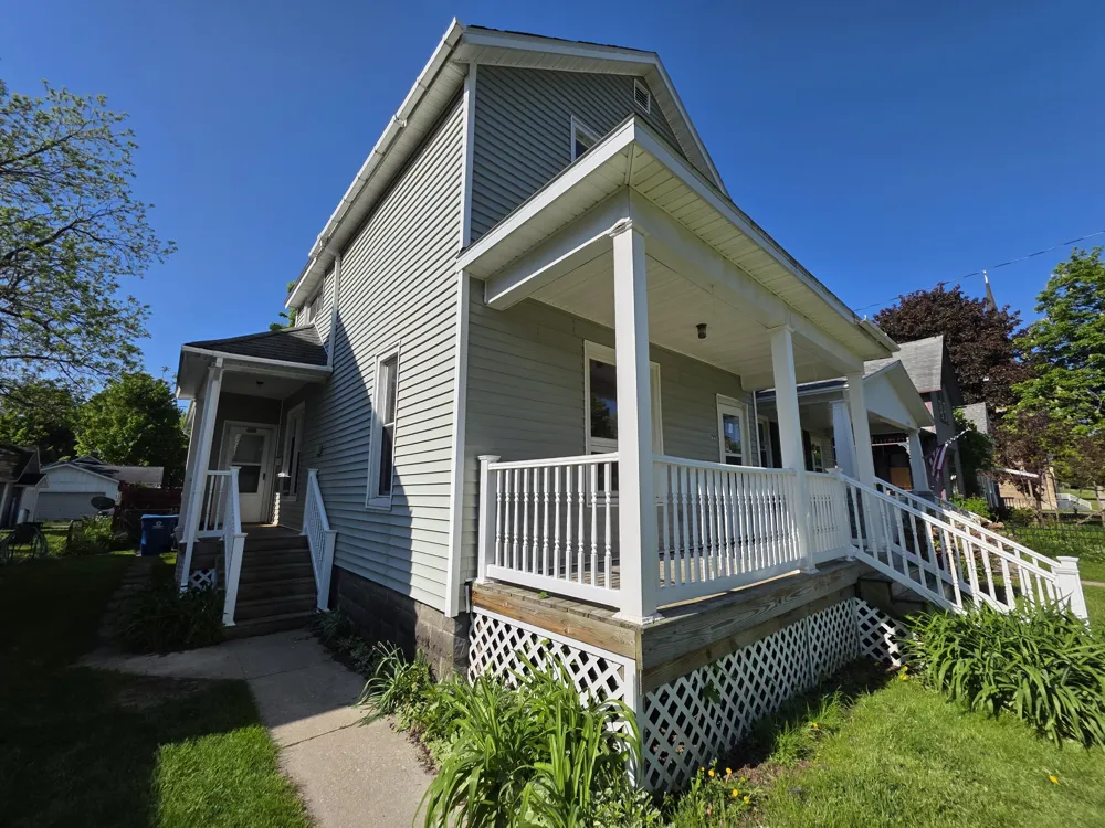 299 4th Street Manistee, MI 49660