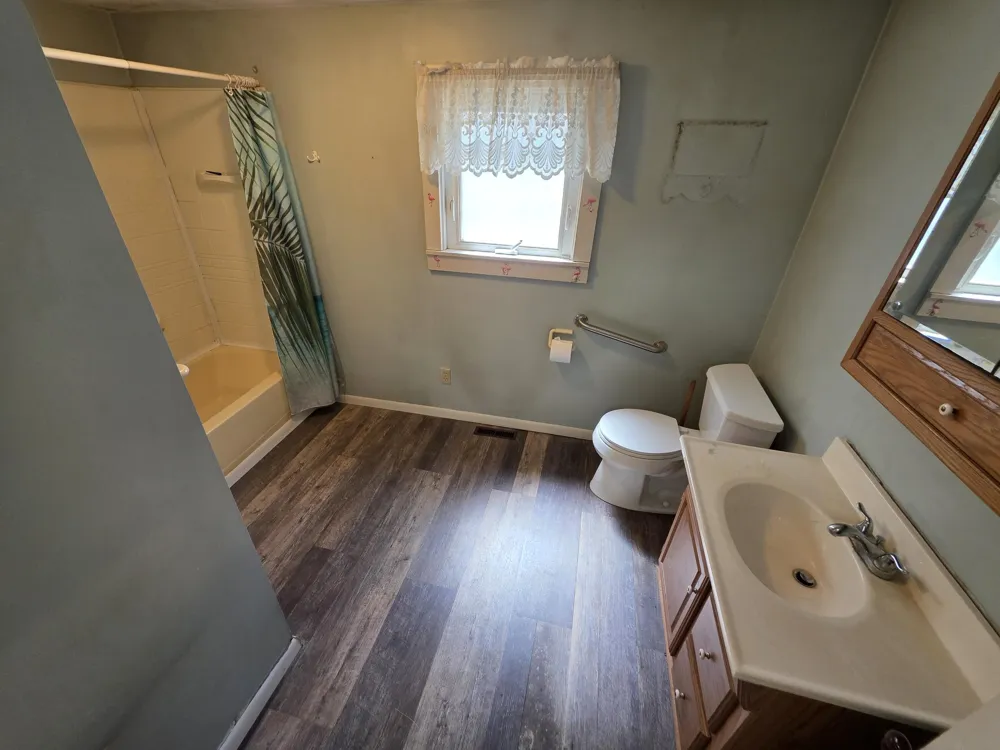 299 4th Street Manistee, MI 49660