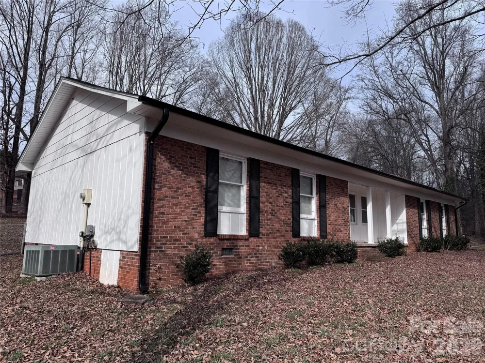1511 Old Carriage Drive Newton, NC 28658