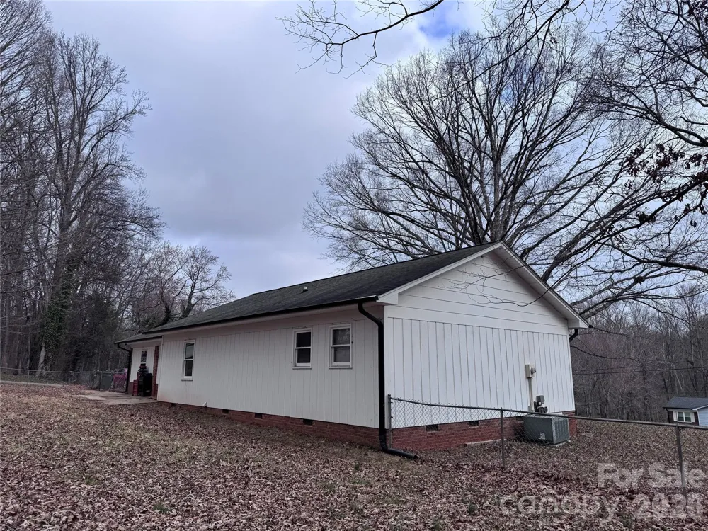 1511 Old Carriage Drive Newton, NC 28658