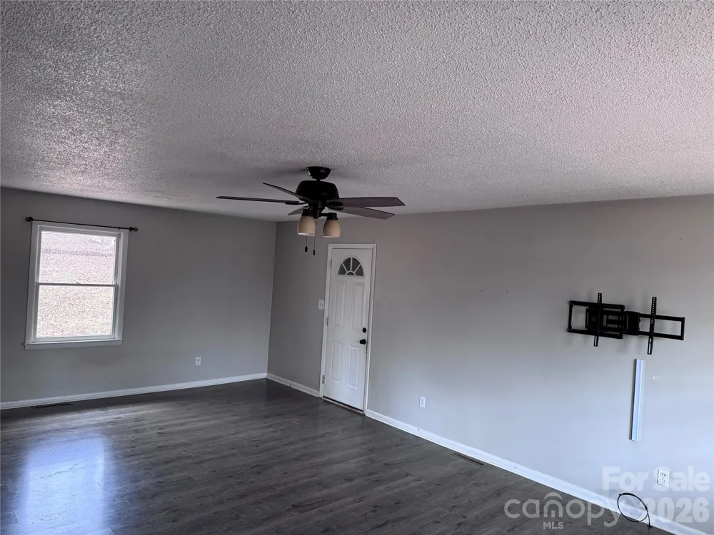 1511 Old Carriage Drive Newton, NC 28658
