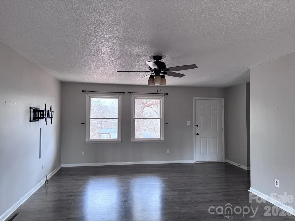 1511 Old Carriage Drive Newton, NC 28658