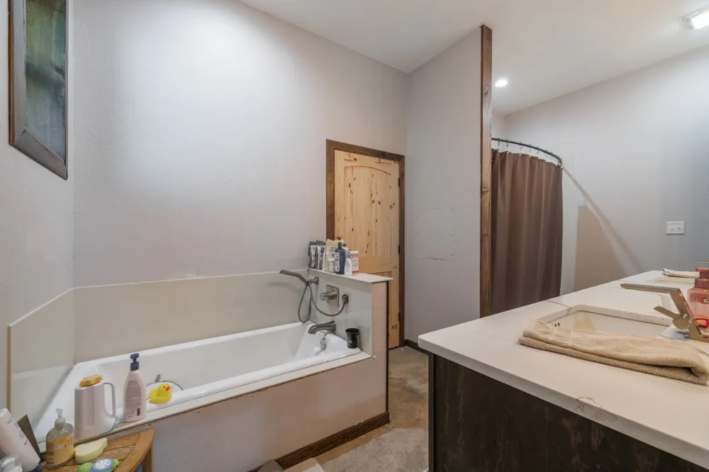 11530 County Road 140 Hamlin, TX 79520