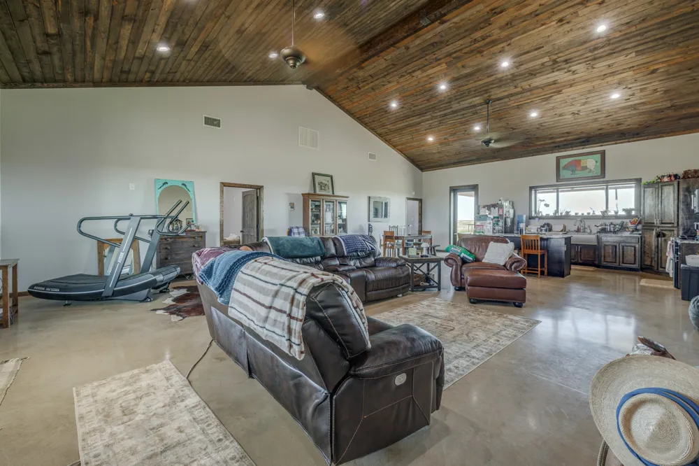 11530 County Road 140 Hamlin, TX 79520