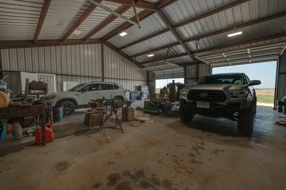 11530 County Road 140 Hamlin, TX 79520