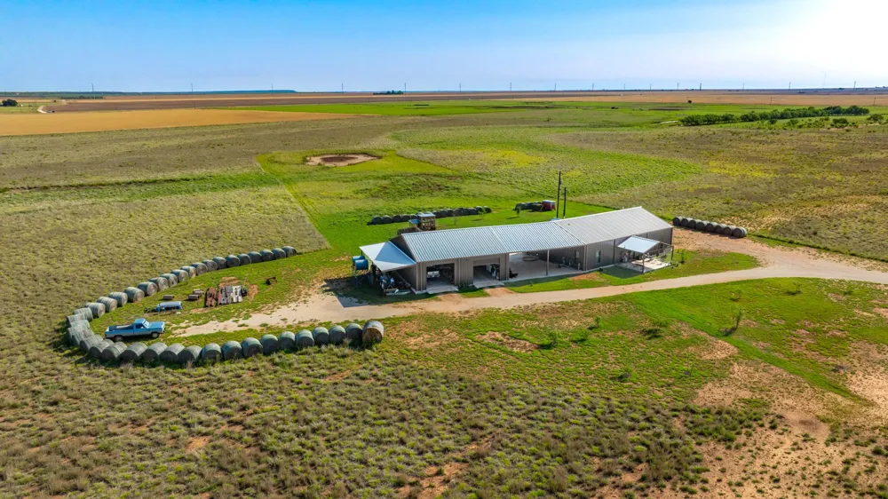 11530 County Road 140 Hamlin, TX 79520