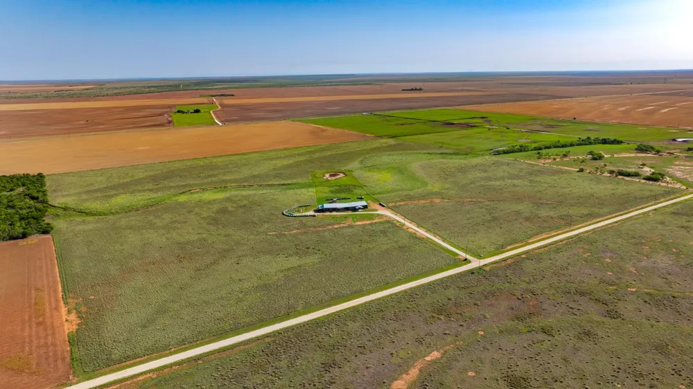 11530 County Road 140 Hamlin, TX 79520