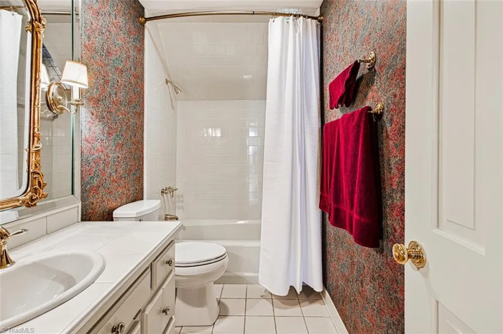 1673 Brevard Drive Asheboro, NC 27205