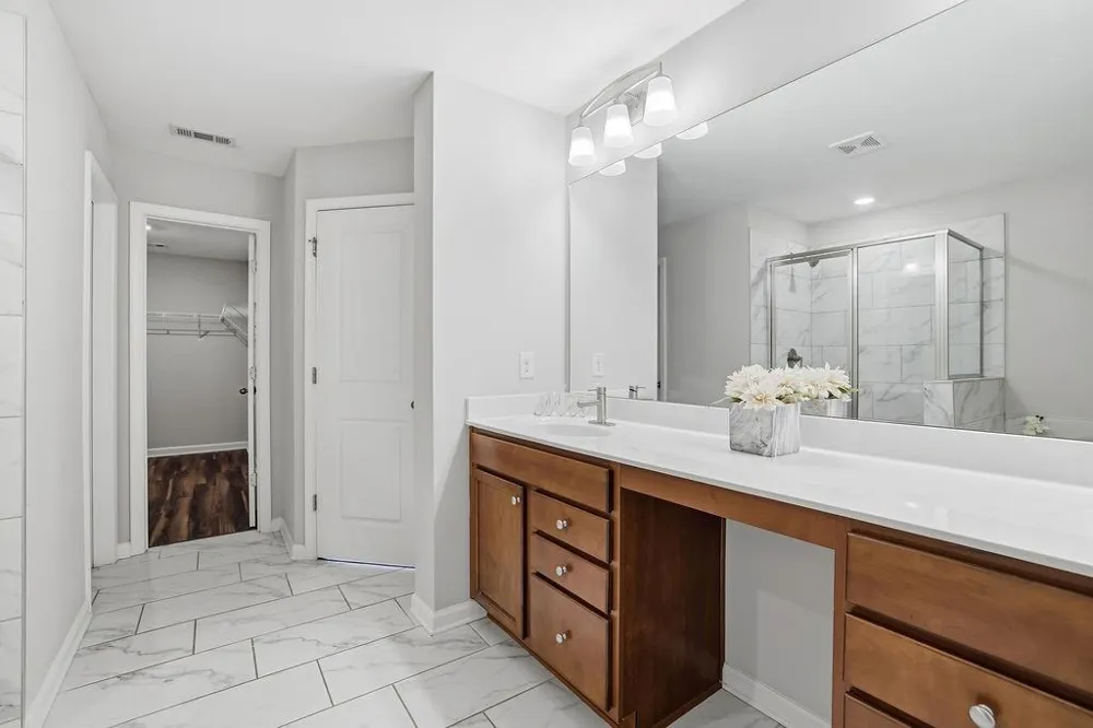 1162 Lanier Willow Path Buford, GA 30518