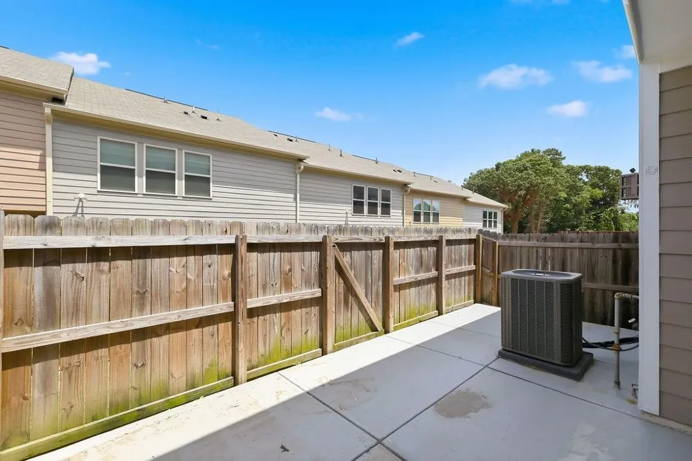 1162 Lanier Willow Path Buford, GA 30518