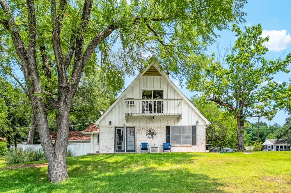 100 W Oak Acres Drive Malakoff, TX 75148