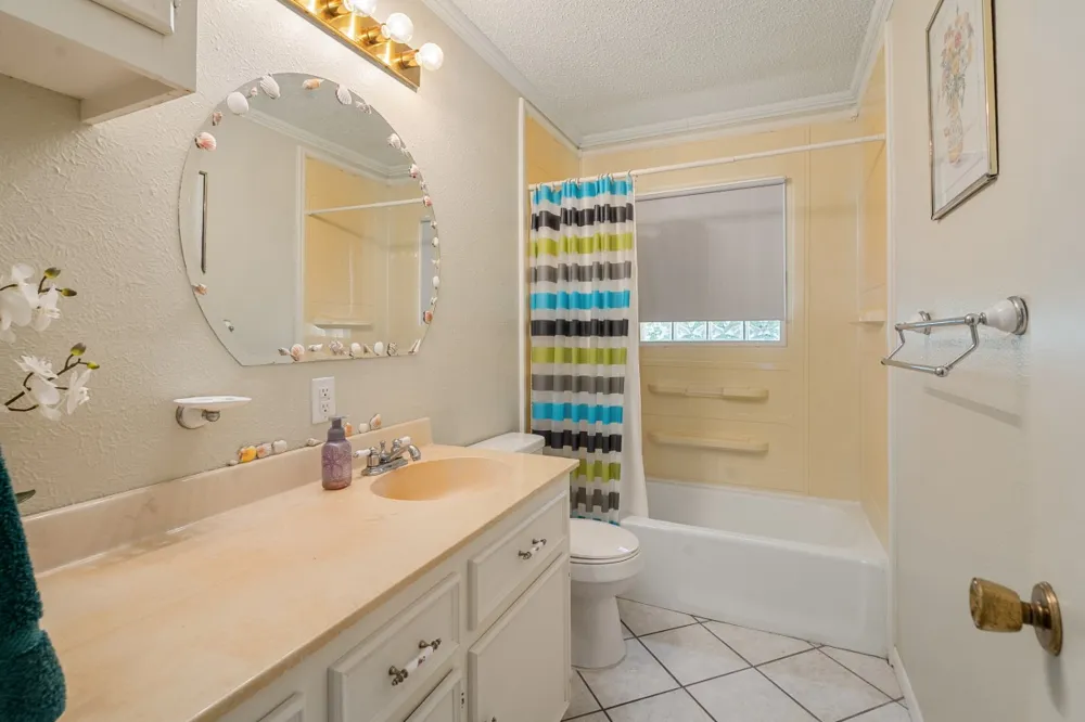 100 W Oak Acres Drive Malakoff, TX 75148