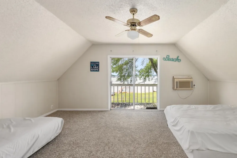 100 W Oak Acres Drive Malakoff, TX 75148