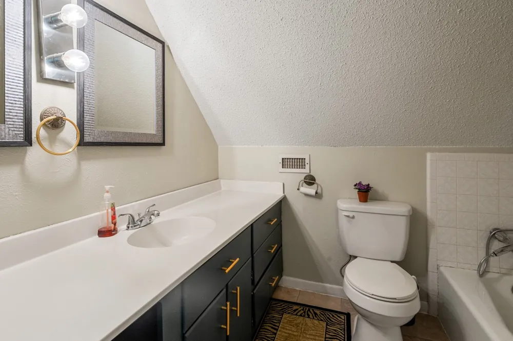 100 W Oak Acres Drive Malakoff, TX 75148
