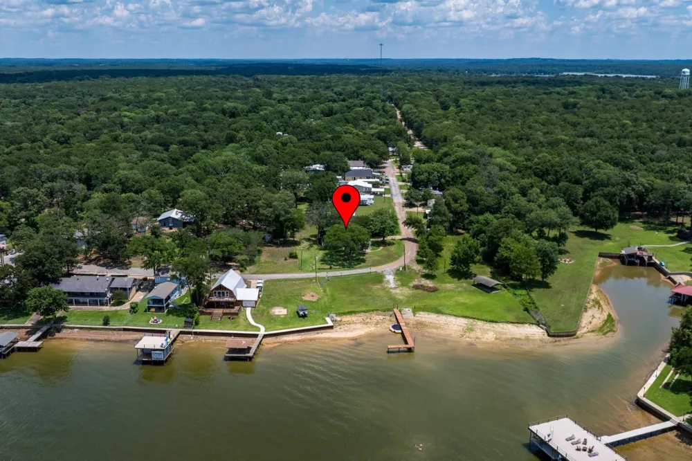 100 W Oak Acres Drive Malakoff, TX 75148