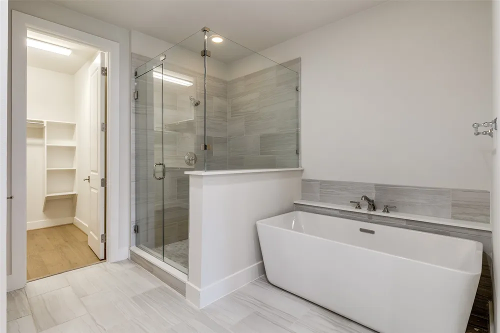7700 Eastern Avenue #401 Dallas, TX 75209