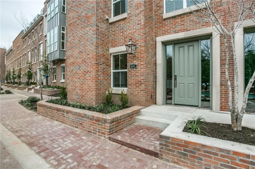7700 Eastern Avenue #401 Dallas, TX 75209