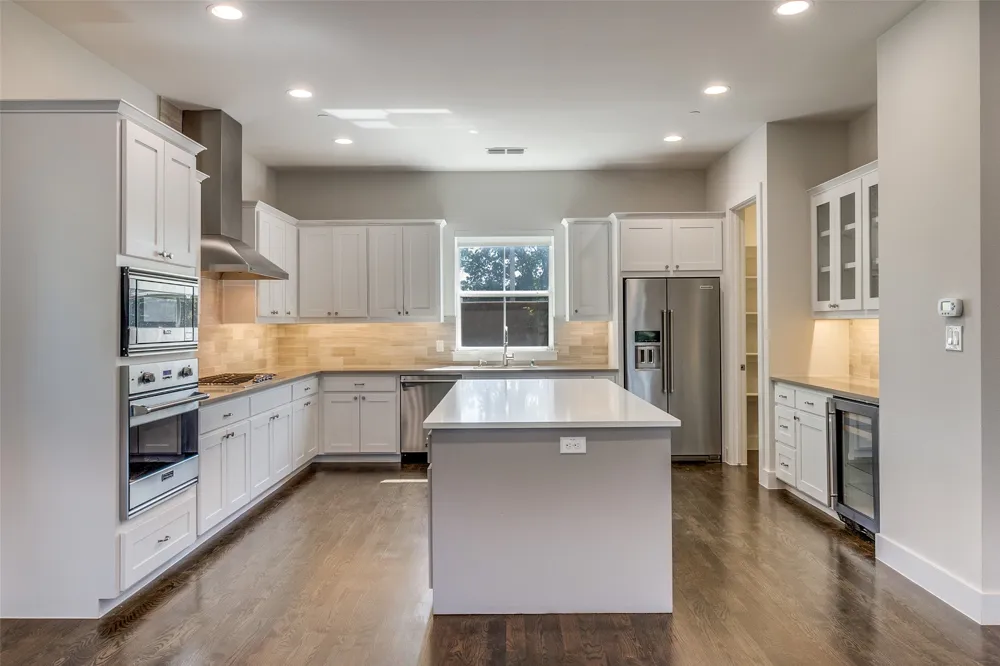 7700 Eastern Avenue #401 Dallas, TX 75209