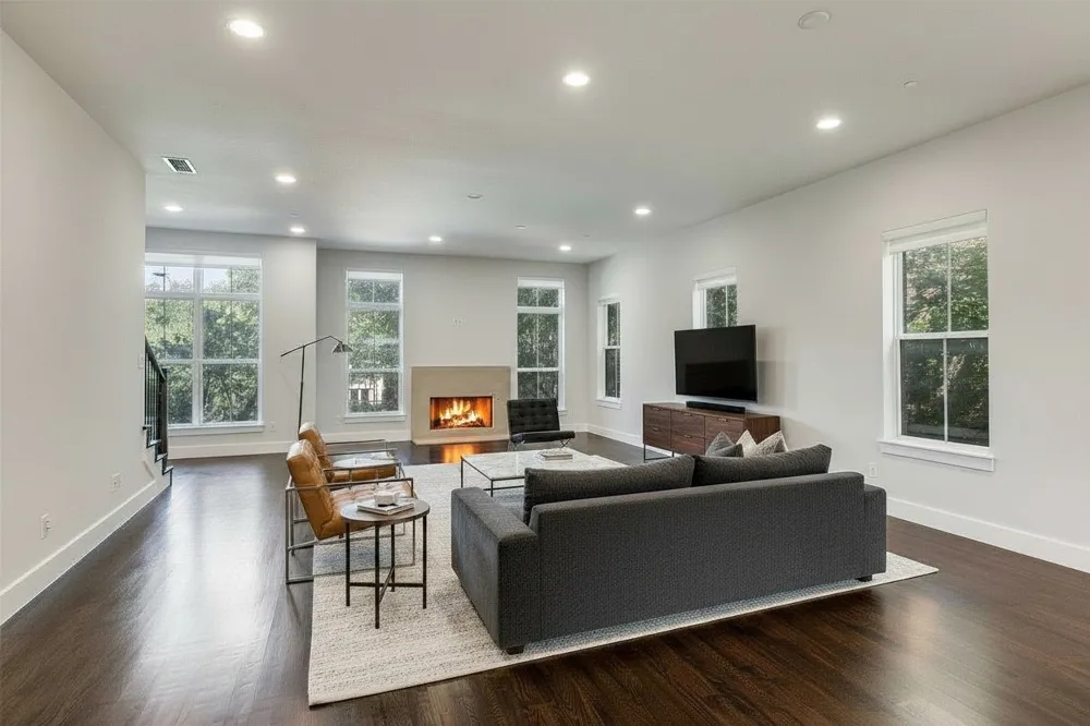 7700 Eastern Avenue #401 Dallas, TX 75209